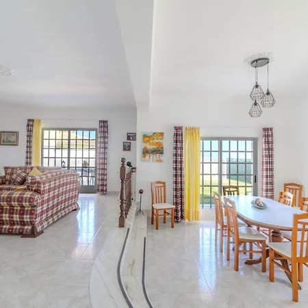 Belavista - Moradia Familias Albufeira